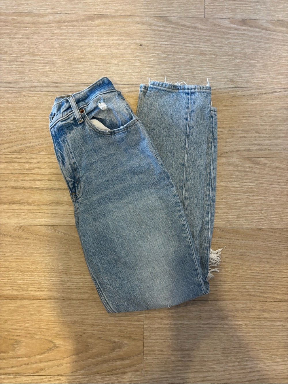 Abercrombie & Fitch 90’s Straight Ultra High Rise Jeans